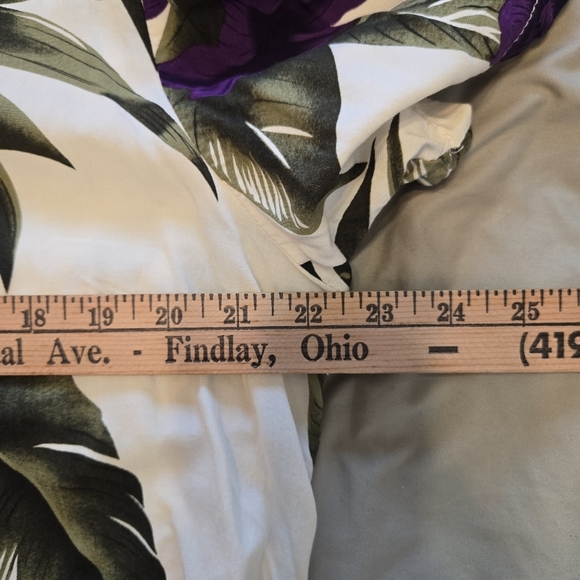 Favant Hawaii Purple Floral Cream Hawaiian Button-Up - Picture 6 of 6